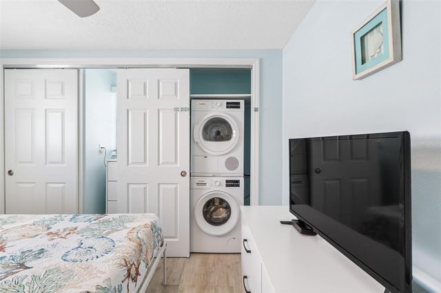 6154 MIDNIGHT PASS ROAD A-05, Sarasota, FL 34242