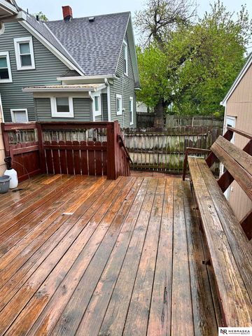 225 N 32nd Street, Lincoln, NE 68503