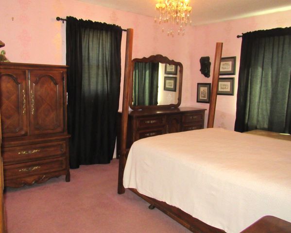 6680 Nez Perce Drive, Chanhassen, MN 55317