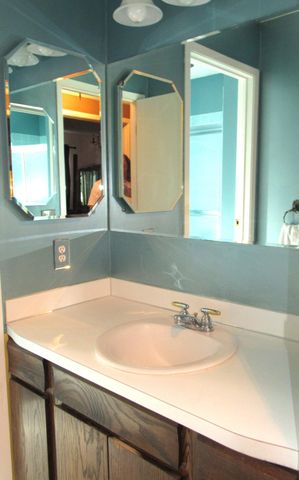 6680 Nez Perce Drive, Chanhassen, MN 55317