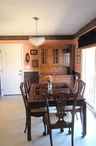 6680 Nez Perce Drive, Chanhassen, MN 55317