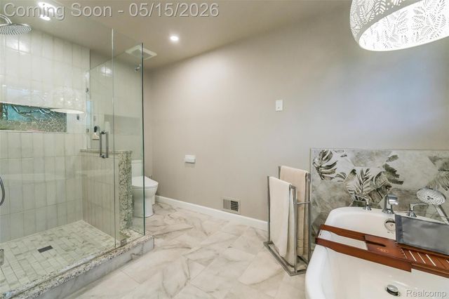 21734 Beauford Lane, Farmington Hills, MI 48167