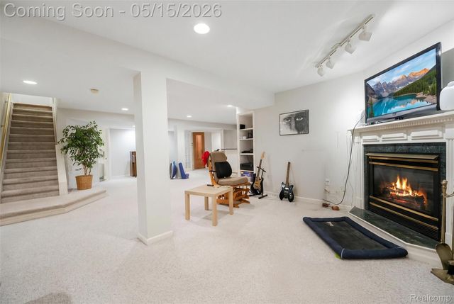 21734 Beauford Lane, Farmington Hills, MI 48167
