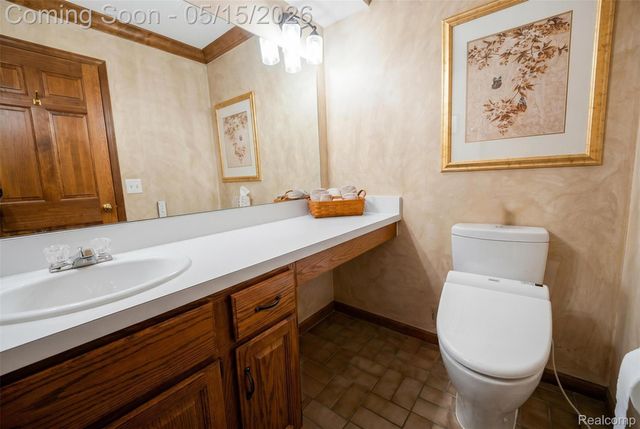 21734 Beauford Lane, Farmington Hills, MI 48167