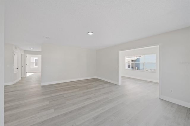 843 BOLIVAR STREET, Lady Lake, FL 32159