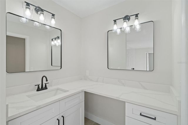 843 BOLIVAR STREET, Lady Lake, FL 32159