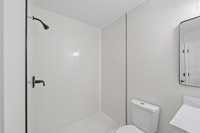 843 BOLIVAR STREET, Lady Lake, FL 32159