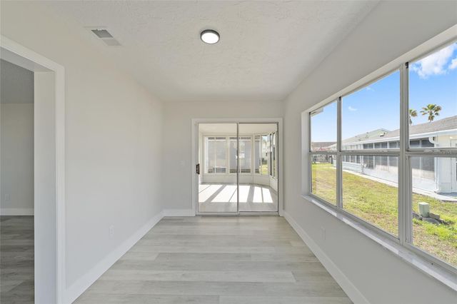 843 BOLIVAR STREET, Lady Lake, FL 32159