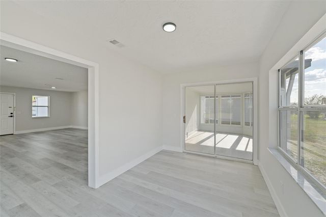 843 BOLIVAR STREET, Lady Lake, FL 32159