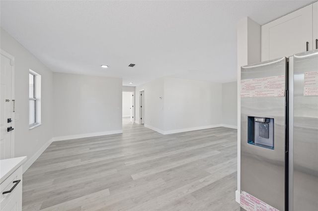 843 BOLIVAR STREET, Lady Lake, FL 32159