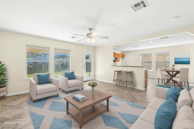 17913 Honey Locust LN, Elgin, TX 78621