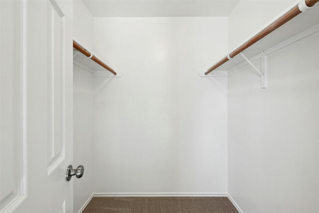 17913 Honey Locust LN, Elgin, TX 78621