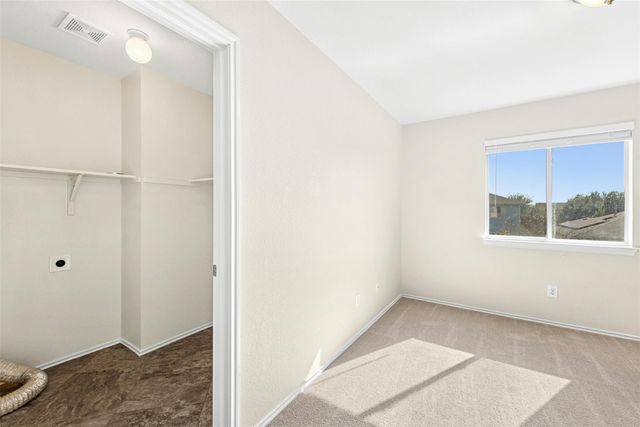 17913 Honey Locust LN, Elgin, TX 78621