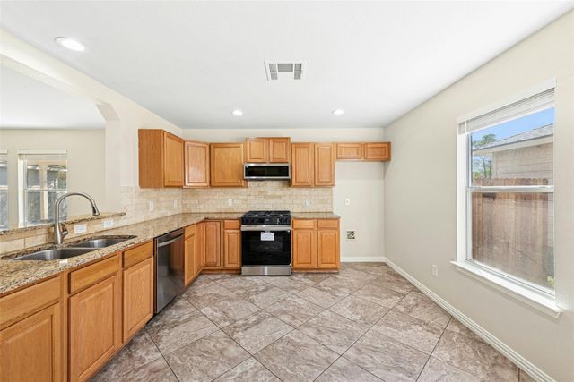 17913 Honey Locust LN, Elgin, TX 78621