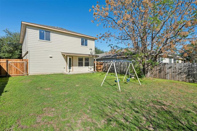 17913 Honey Locust LN, Elgin, TX 78621