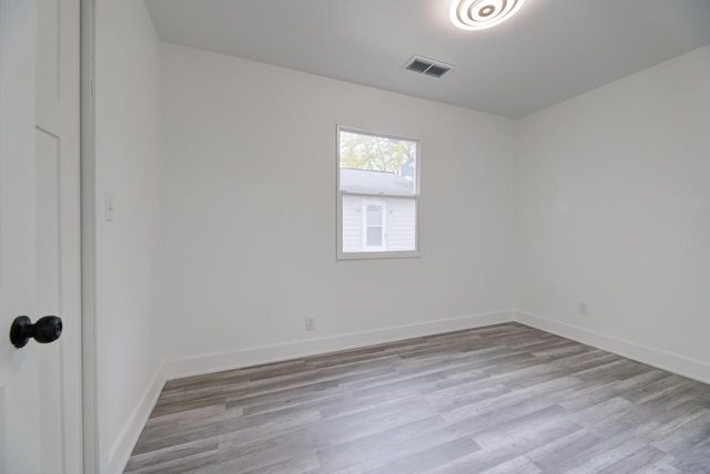 5236 N 56th STREET, Milwaukee, WI 53218