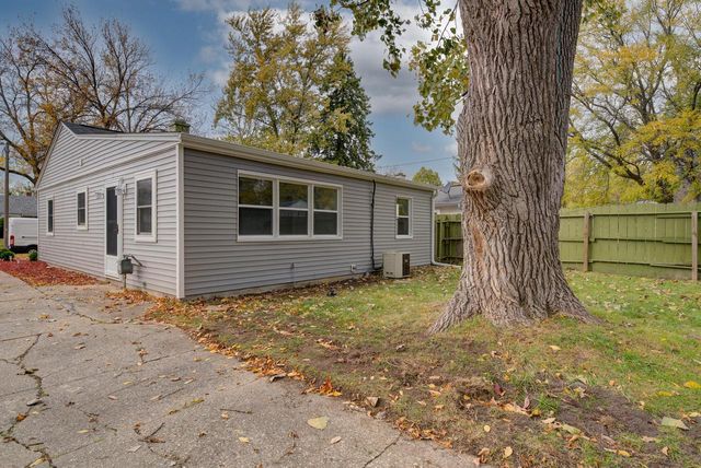 5236 N 56th STREET, Milwaukee, WI 53218