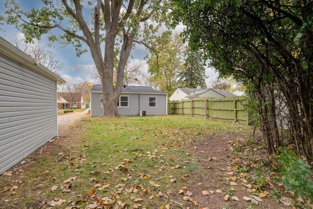 5236 N 56th STREET, Milwaukee, WI 53218