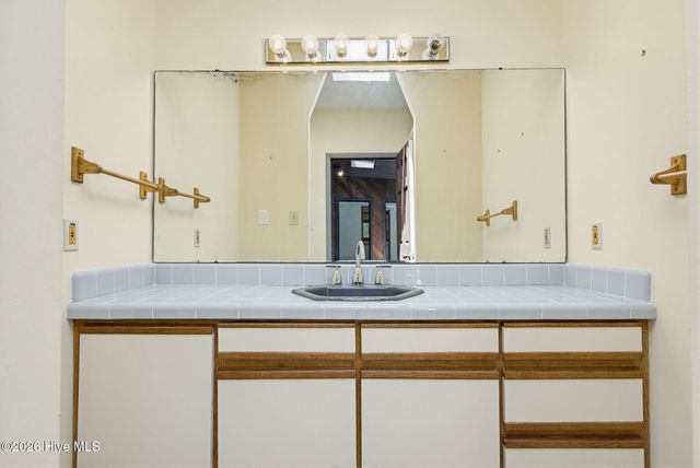 1984 Kings Landing Road, Hampstead, NC 28443
