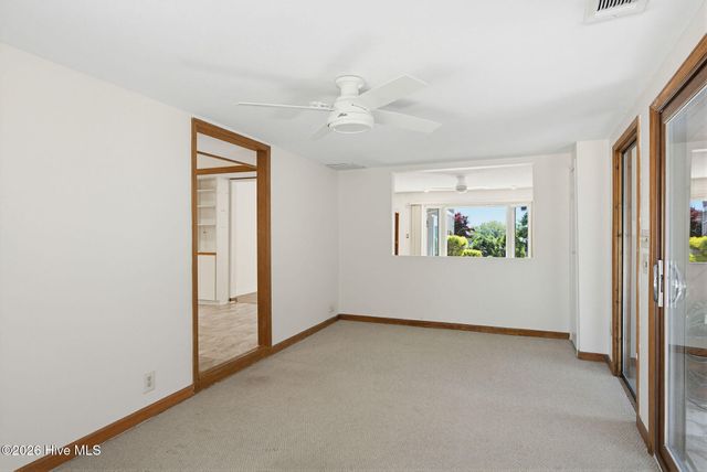 1984 Kings Landing Road, Hampstead, NC 28443