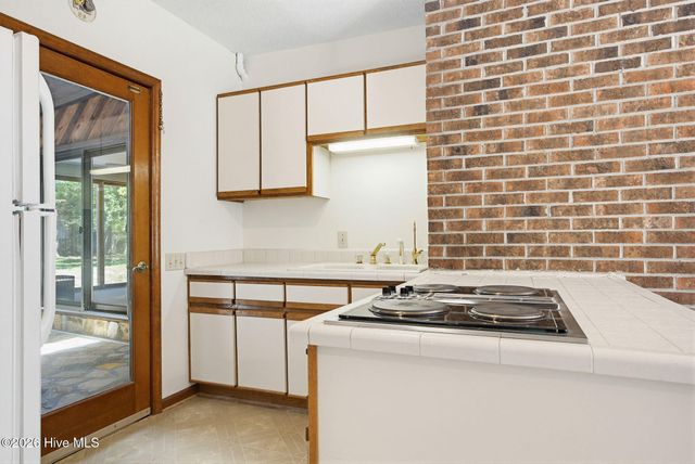 1984 Kings Landing Road, Hampstead, NC 28443