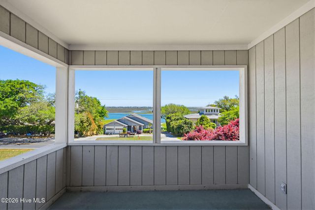 1984 Kings Landing Road, Hampstead, NC 28443
