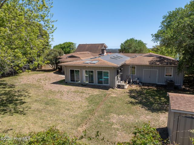1984 Kings Landing Road, Hampstead, NC 28443