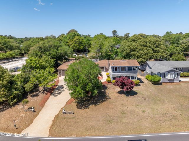 1984 Kings Landing Road, Hampstead, NC 28443