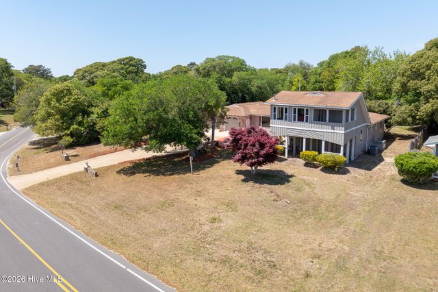 1984 Kings Landing Road, Hampstead, NC 28443