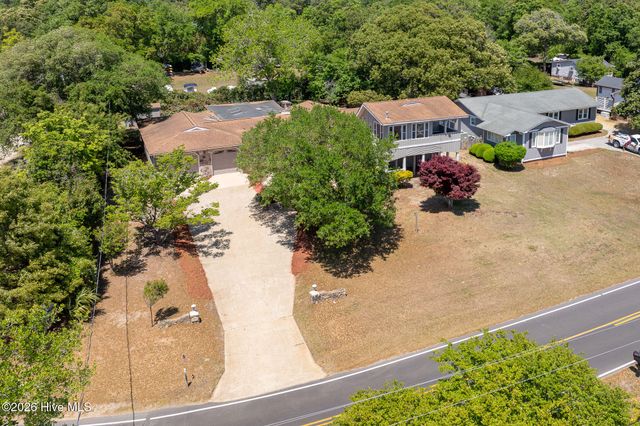 1984 Kings Landing Road, Hampstead, NC 28443