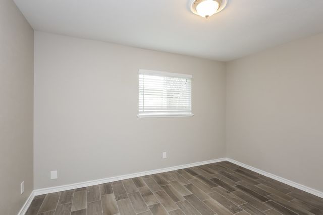 625 Nora Lane, Desoto, TX 75115