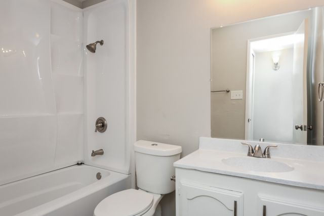 625 Nora Lane, Desoto, TX 75115