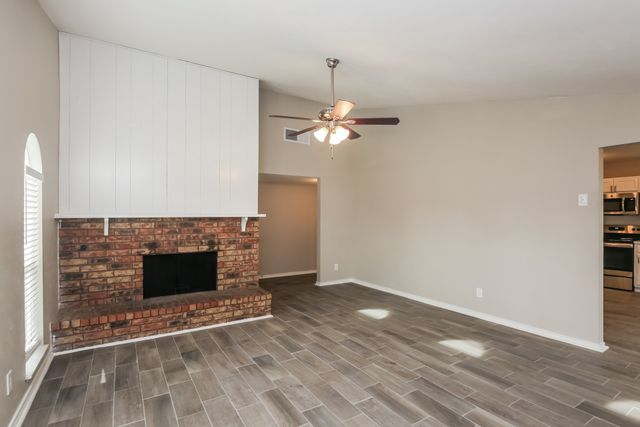 625 Nora Lane, Desoto, TX 75115