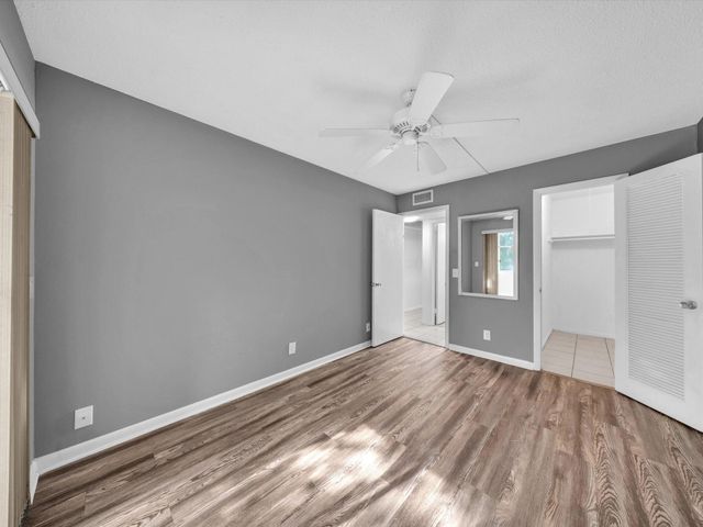 43 Windsor C, West Palm Beach, FL 33417