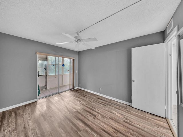 43 Windsor C, West Palm Beach, FL 33417