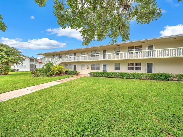 43 Windsor C, West Palm Beach, FL 33417