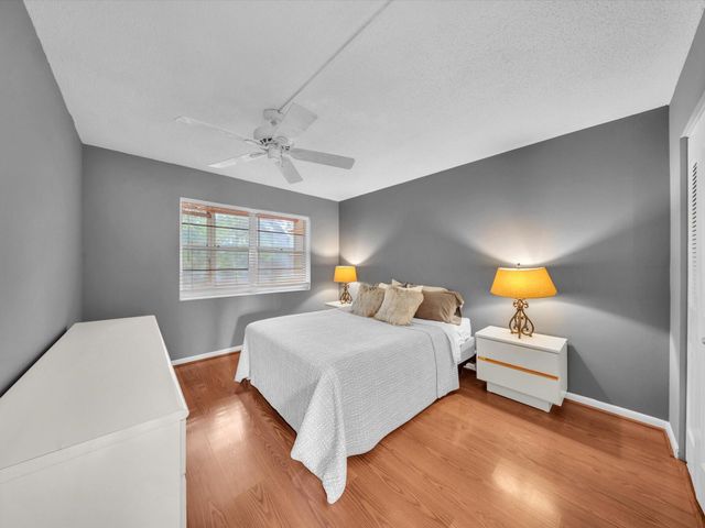 43 Windsor C, West Palm Beach, FL 33417