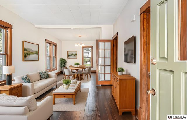 1242 E 4th Street, Fremont, NE 68025