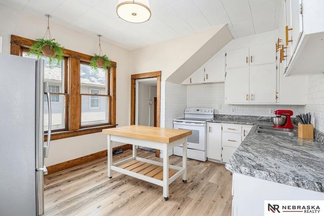 1242 E 4th Street, Fremont, NE 68025