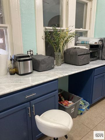1628 46th Street, Galveston, TX 77551