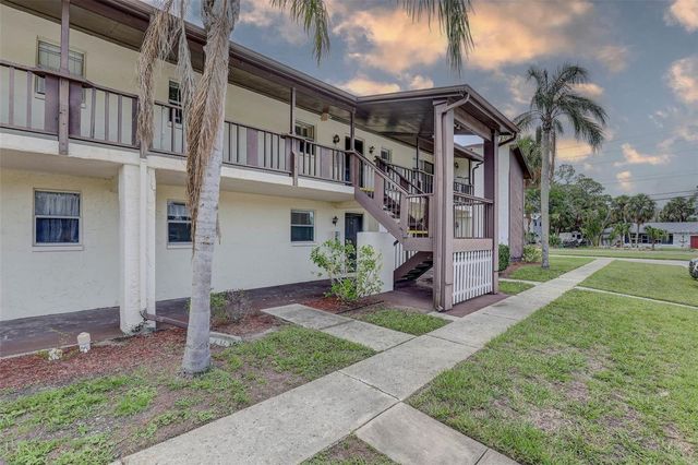 8440 OLD POST ROAD 104, Port Richey, FL 34668
