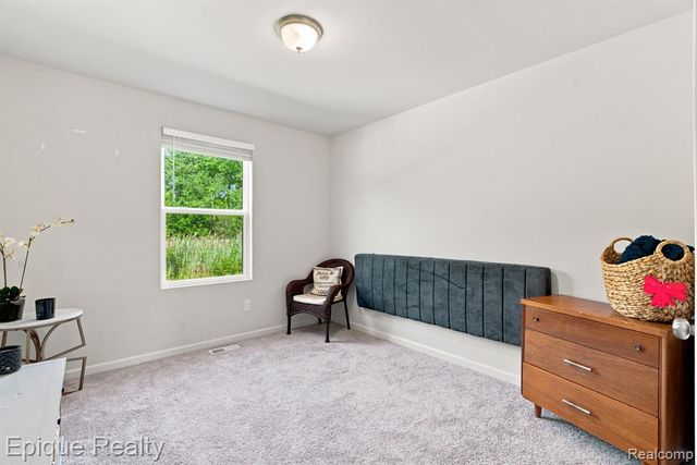 2360 Scenic Hollow Drive, Grand Blanc, MI 48439
