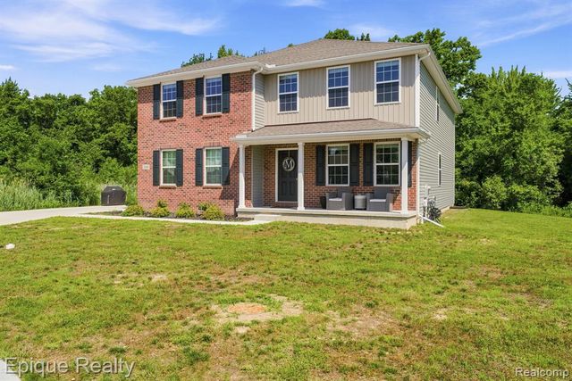 2360 Scenic Hollow Drive, Grand Blanc, MI 48439