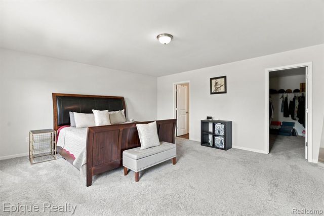 2360 Scenic Hollow Drive, Grand Blanc, MI 48439