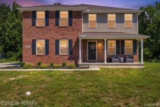 2360 Scenic Hollow Drive, Grand Blanc, MI 48439