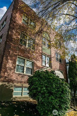 5420 California Avenue SW, Seattle, WA 98136