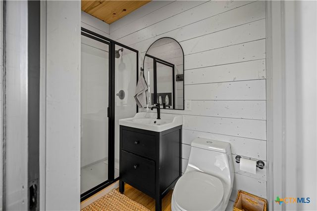 2094 Zimmerscheidt, Columbus, TX 78950