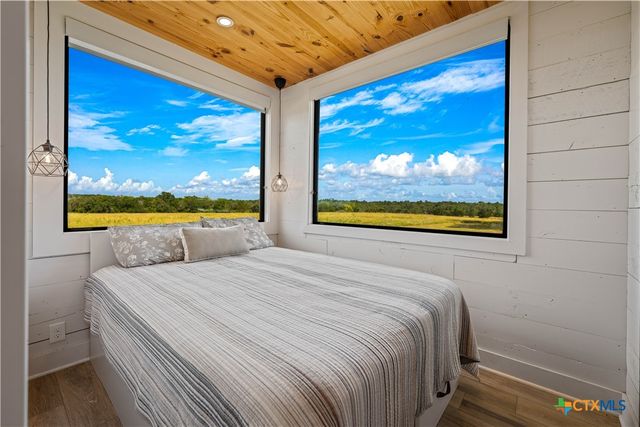 2094 Zimmerscheidt, Columbus, TX 78950