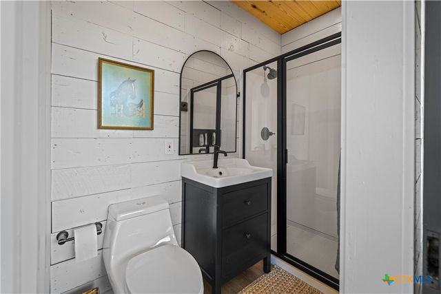 2094 Zimmerscheidt, Columbus, TX 78950