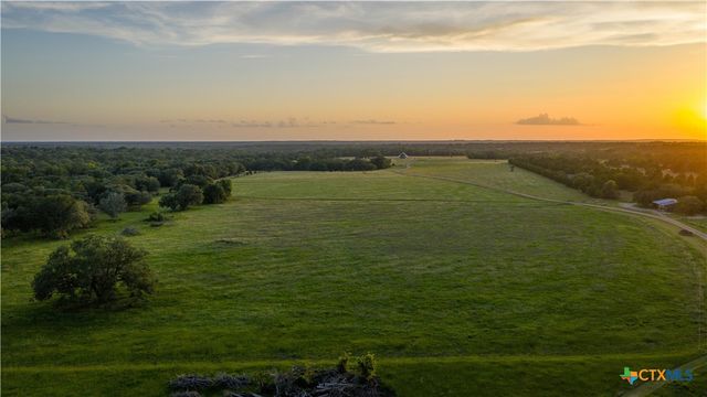 2094 Zimmerscheidt, Columbus, TX 78950